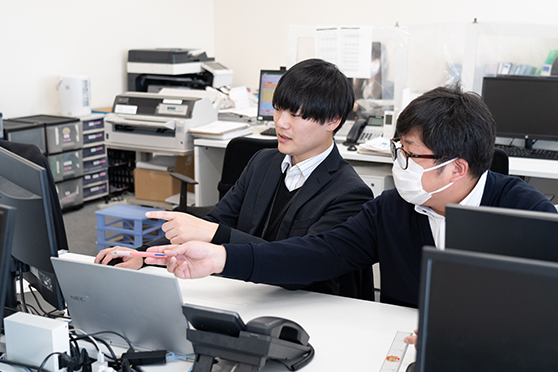 帰社　商談内容報告
